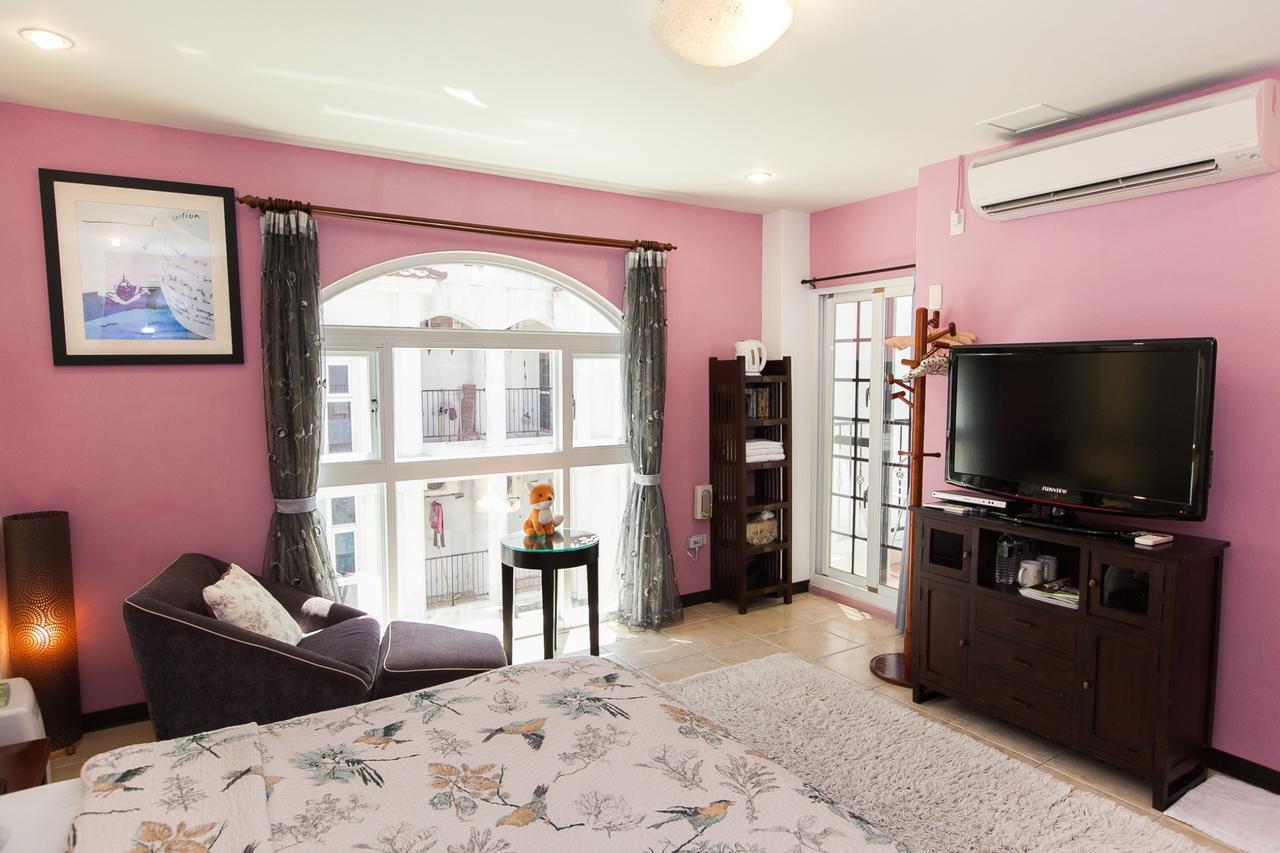 White Cotton Candy Homestay Hualien Exterior foto